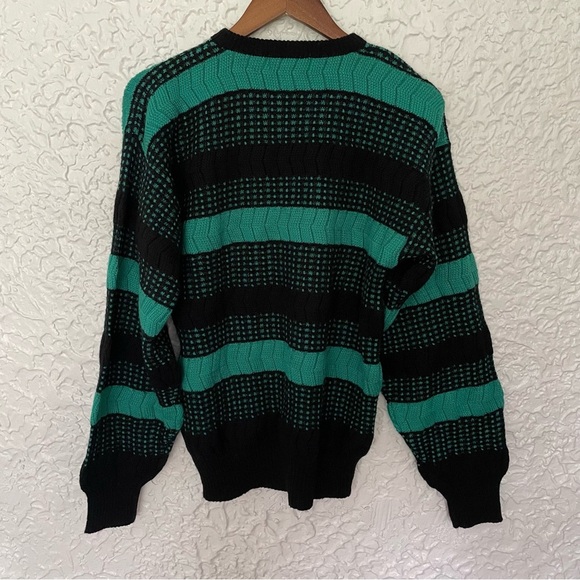 Vintage Striped Knit Sweater Size Medium - Picture 3 of 4